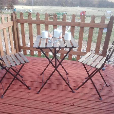 Wee Hoose Glamping 3 Hotel Kinbrace Bagian luar foto